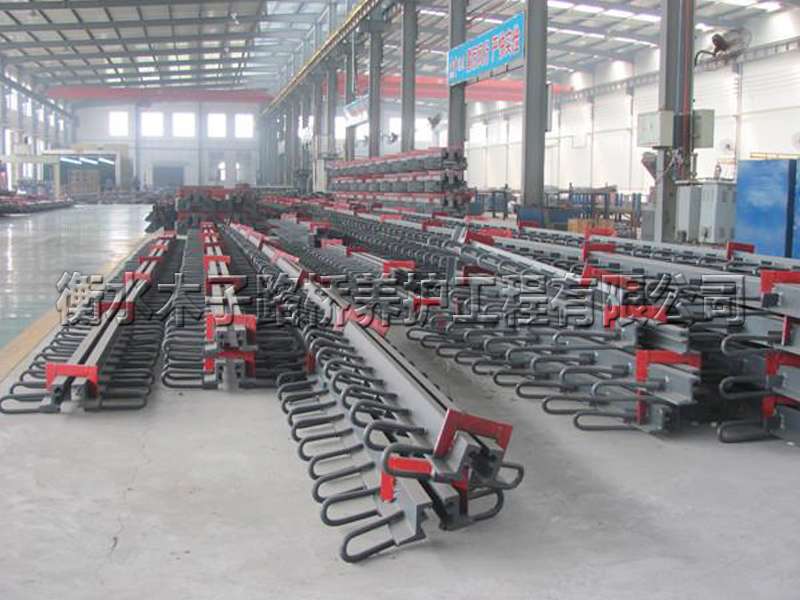 GQF混合式模数伸缩缝