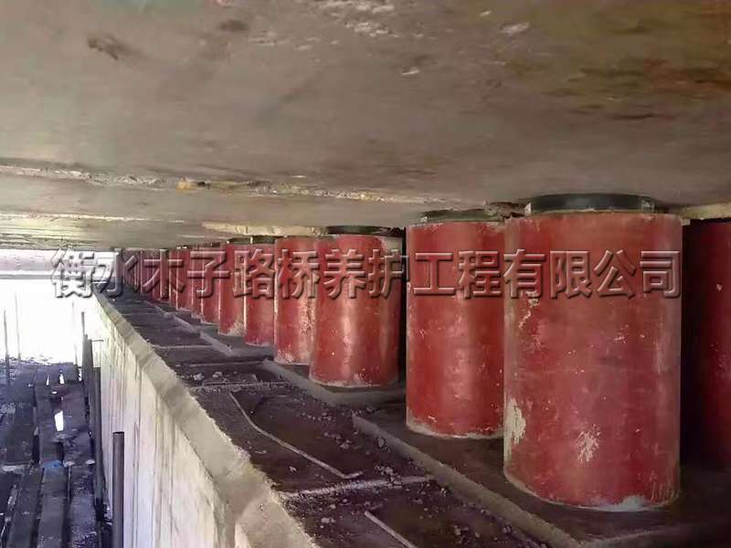 桥梁支座更换与调整图片3