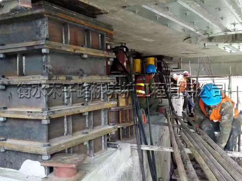 鹤岗--鹤大高速--桥梁整体增高