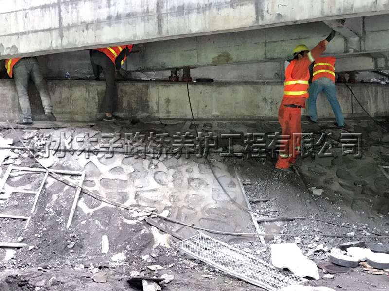 怀来--京张高速--顶升维修加固