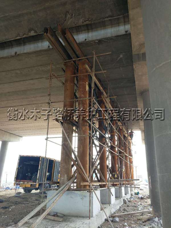 济南--盖梁截面加大图片3