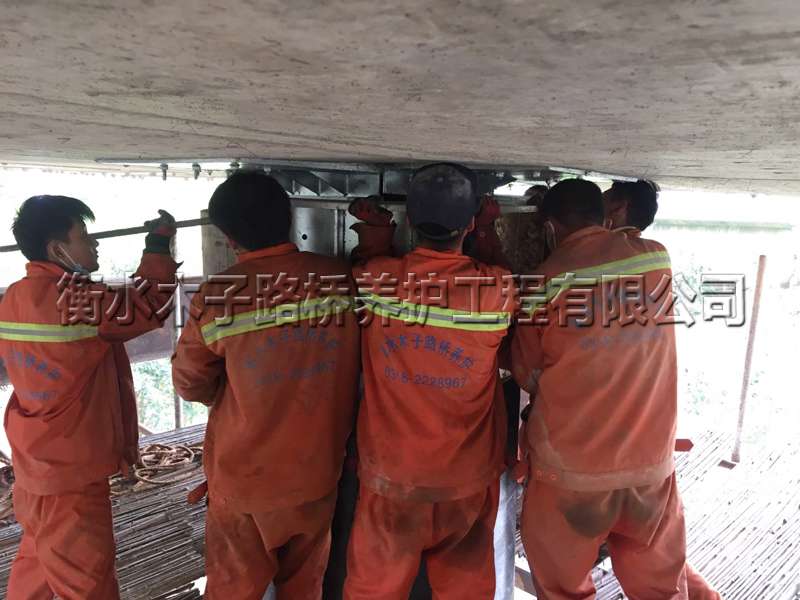 晋江--钢支撑PLC同步顶升图片3