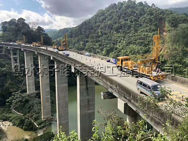 云南--桥梁检测加固图片4