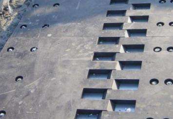 安装桥梁伸缩缝