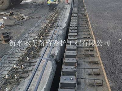 伸缩缝安装与更换图片5